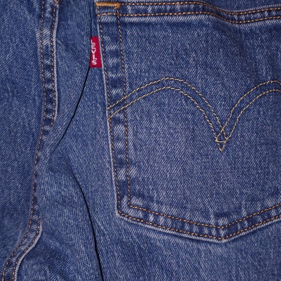 Classic Blue Women's Jeans Levi's 5 Button High Waist Raw Hem New With Tags Nwt - Picture 9 of 12
